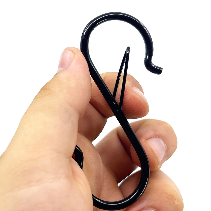 S-hák s pojistkou - černý