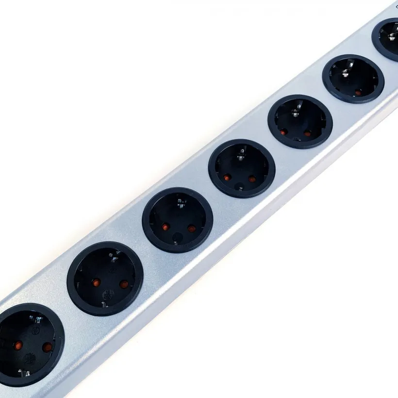 Přepěťová ochrana Super-Solid SCHUKO 2,5m