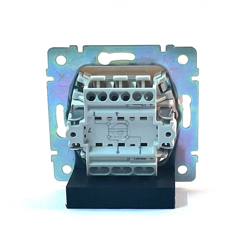 Valena vypínač č.7 bílý