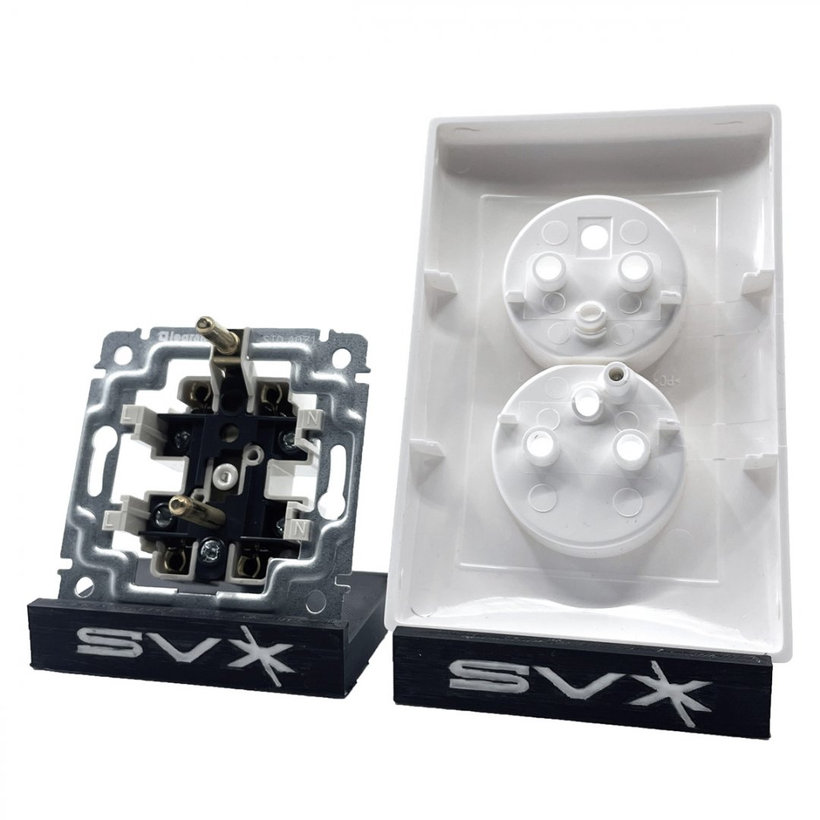 Valena dvojzásuvka bílá