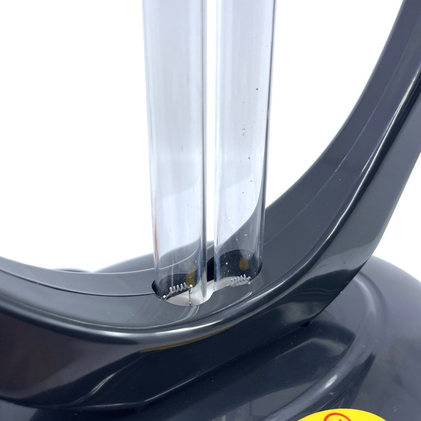 Germicidální dezinfekční lampa pro sterilizaci prostoru