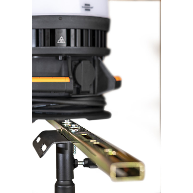 LED stavební reflektor ORUM 360° – 97 W, 12 600 lm, IP54