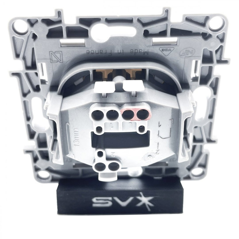 Niloé vypínač č.6 podsvícený bílý