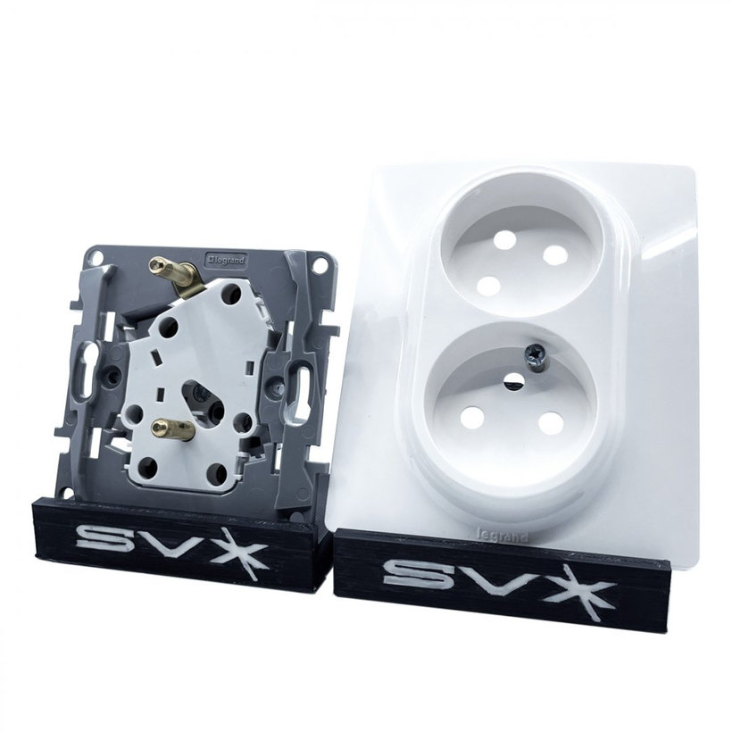 Niloé dvojzásuvka bílá