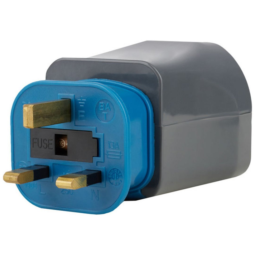 Světová cestovní zástrčka 7-Adaptérů 10A