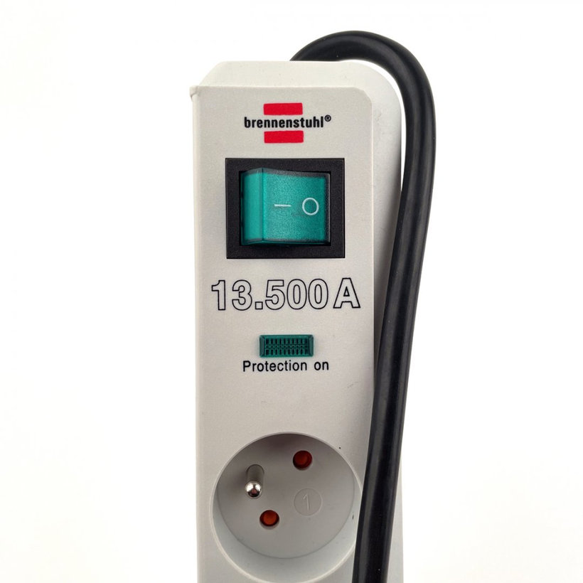 Přepěťová ochrana Eco-Line, šedá s vypínačem 1,5m