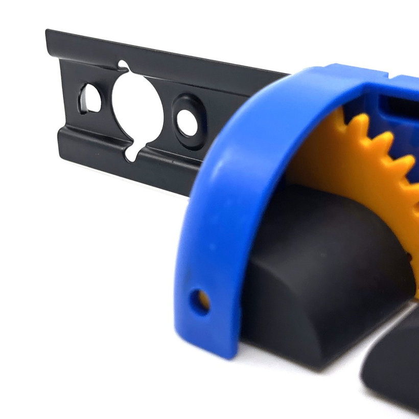 Držák na koště trojitý 50cm