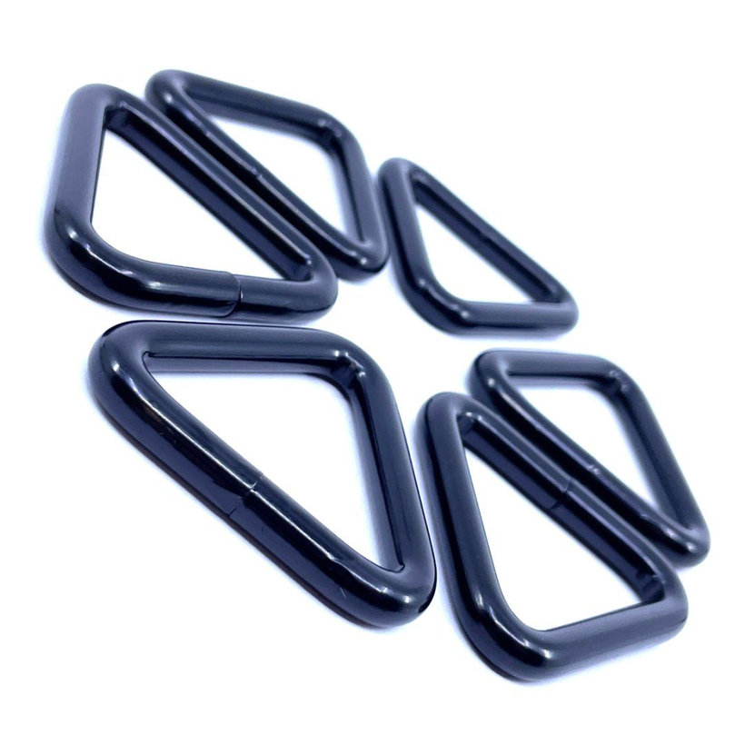 Trojúhelník svařovaný černý 5x30mm