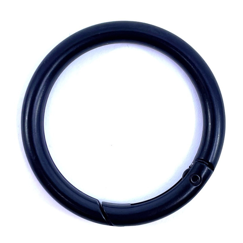 Kroužek otevírací černý 6x26mm