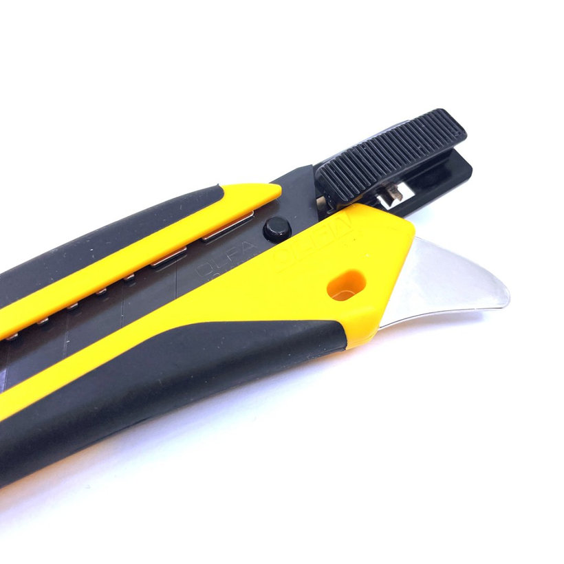 Nůž univerzální olamovací 18mm