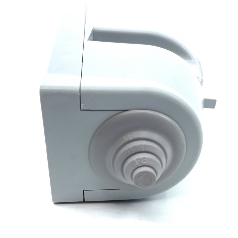 Přívodka nástěnná 32A/4 IPN 3243