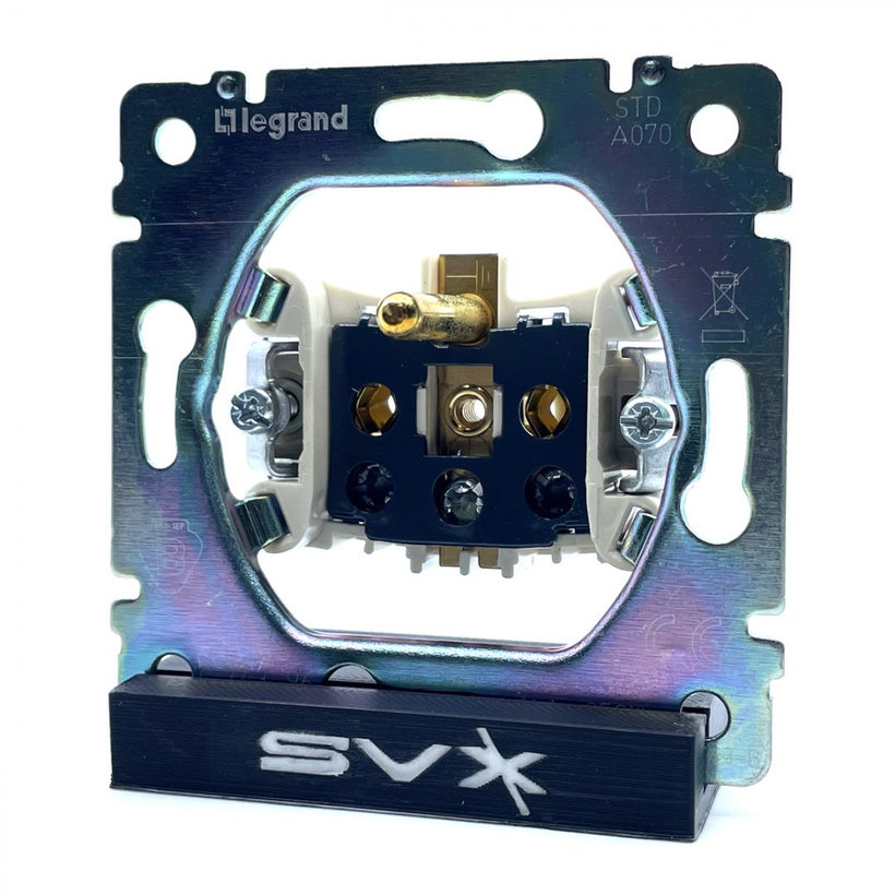 Valena 1-zásuvka bílá