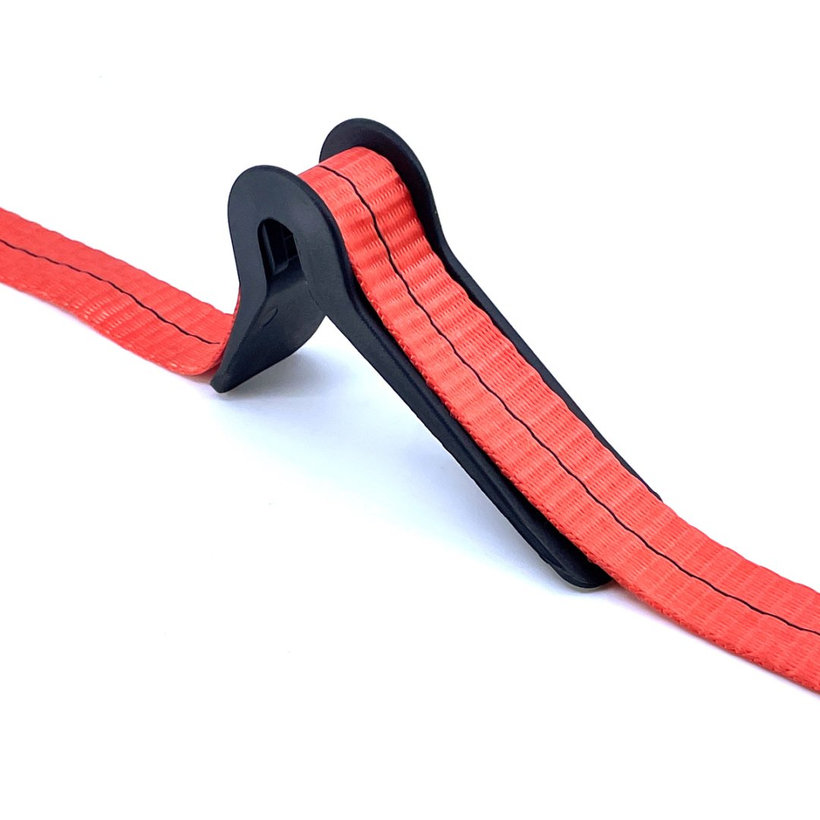 Ochranný plastový roh 110x40x70mm