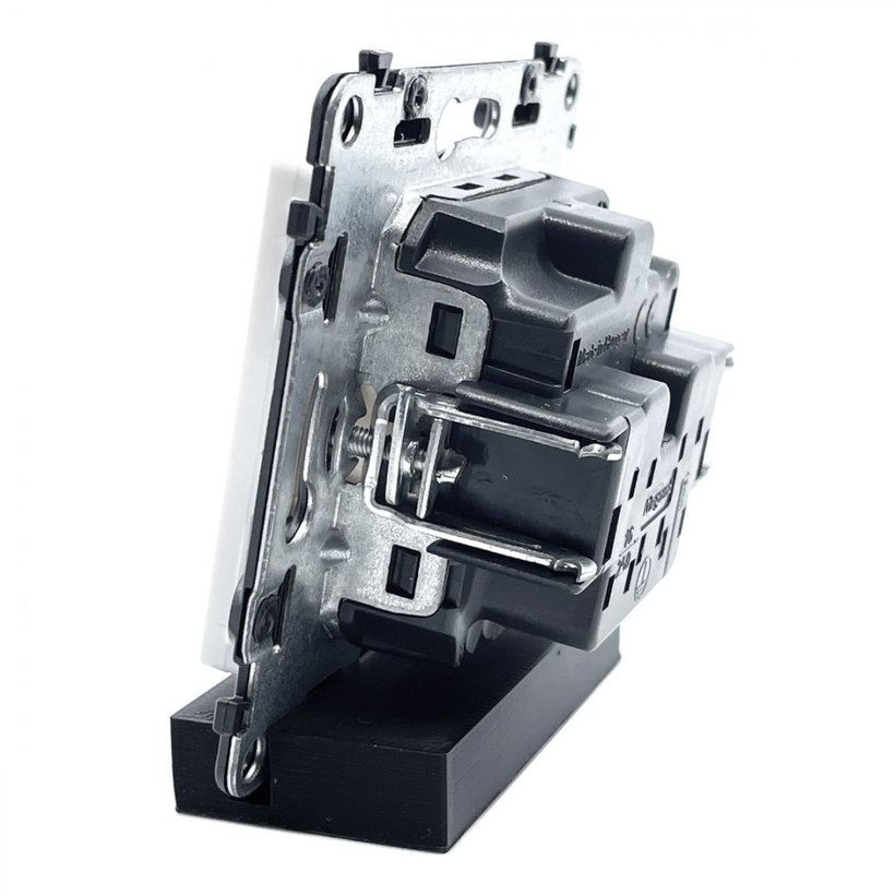 Valena LIFE 1-zásuvka bílá